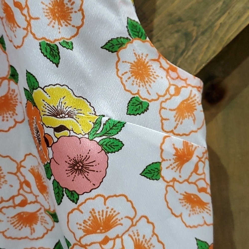 VINTAGE MISS POLLY SLEEVELESS BLOUSE TOP WITH FLORAL PRINT BUTTONDOWN MOD - Picture 4 of 11